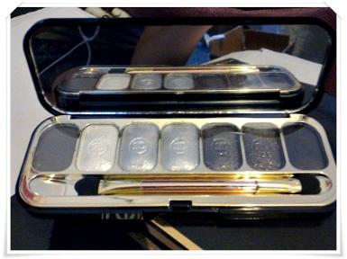 01 CHANEL EyeShadow 7 Colors Palette