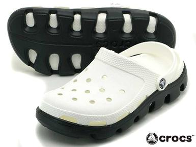 Crocs Duet Sport clog