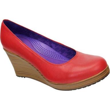  Crocs A-leigh Closed Toe wedge