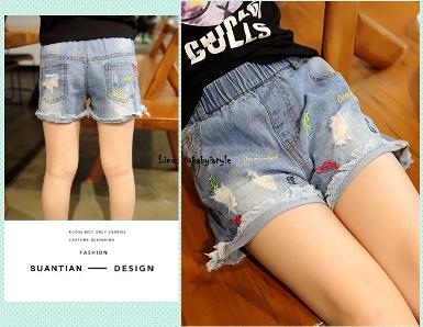  Sales เด็กโต-กางเกงยีนส์ขาสั้นชายปล่อยพับ ปักลายเส้นหัวใจ ขอบเอวยางยืด มีไซส์ 140 รหัส KKK689 